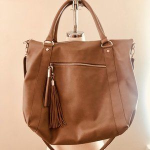 Steve Madden Oversized Tote w/ tassle, like New